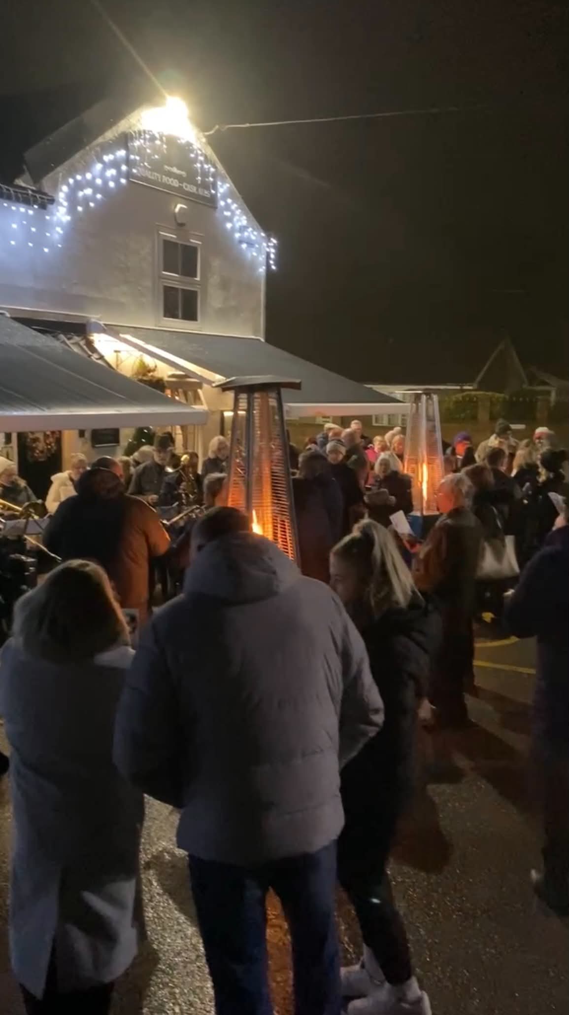 Carols Round The Tree